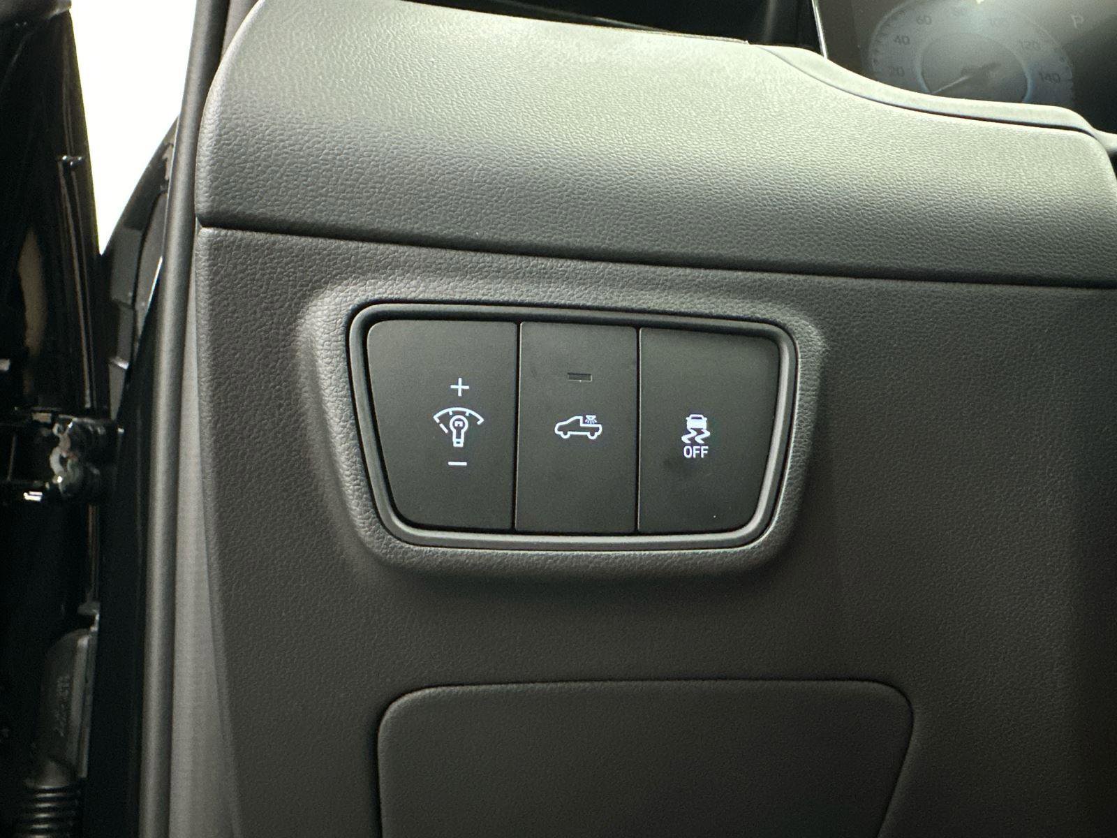 Used 2024 Hyundai Santa Cruz Limited image 29