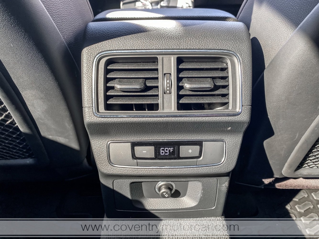 Used 2018 Audi SQ5 Prestige w/ Prestige Package image 48