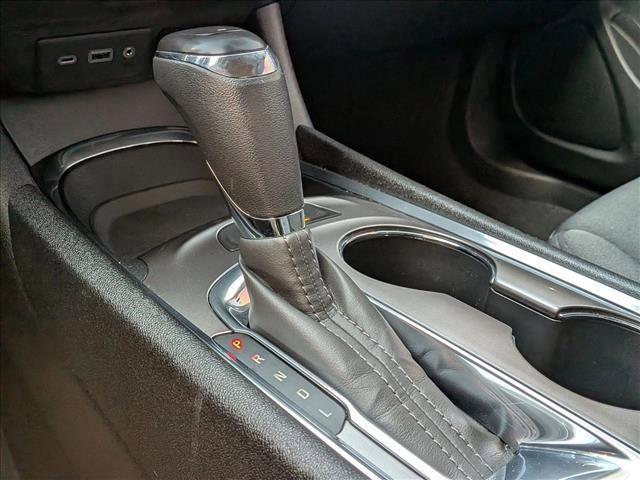 Used 2019 Chevrolet Malibu LT w/ Driver Confidence Package II image 11