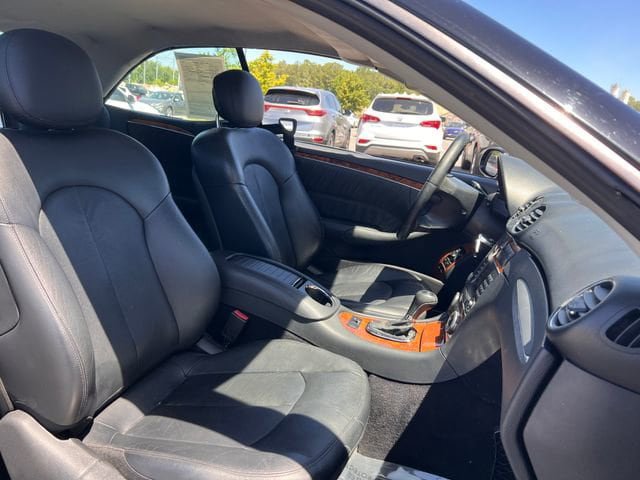 Used 2007 Mercedes-Benz CLK 350 Cabriolet image 24