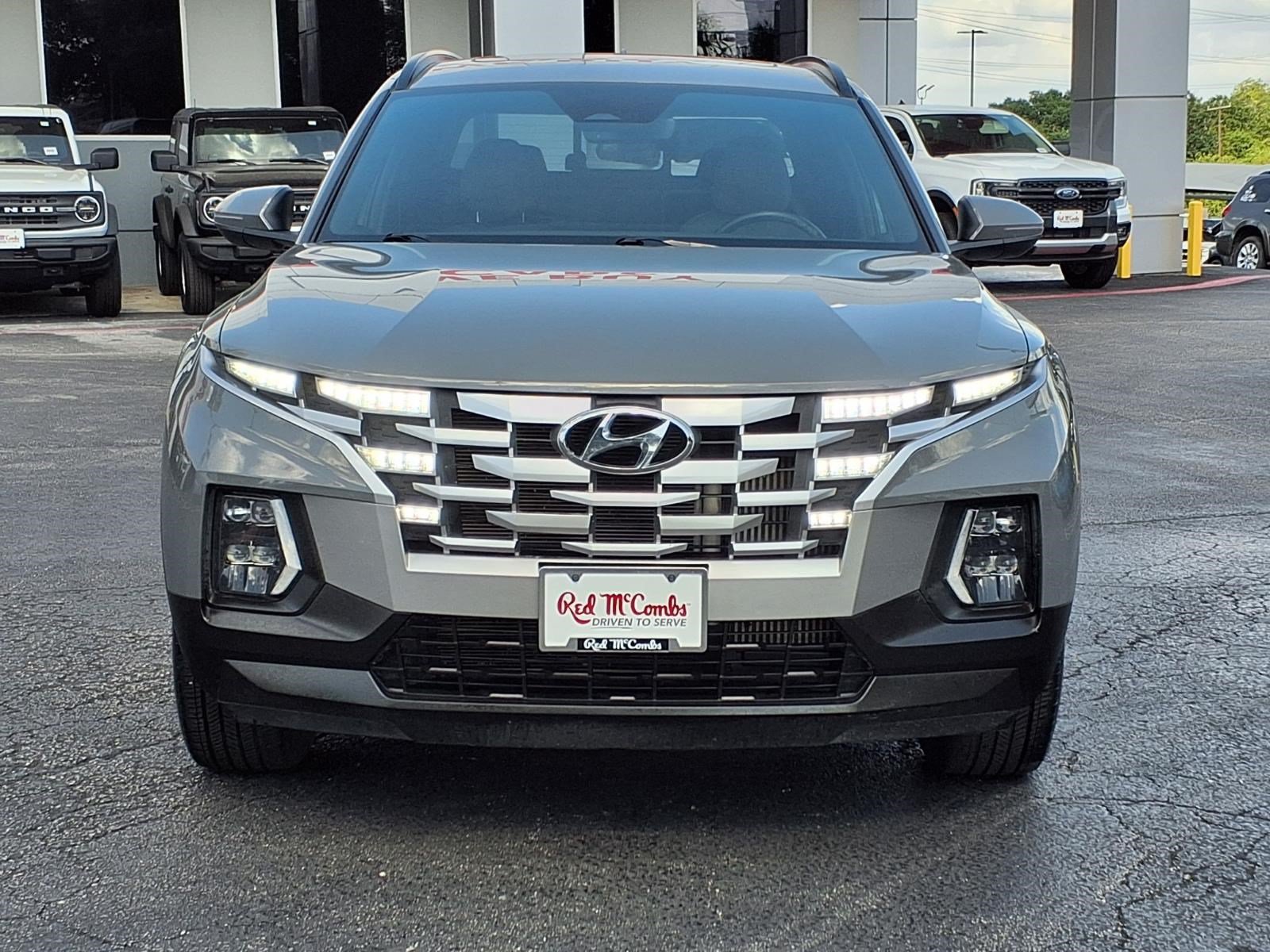 Used 2022 Hyundai Santa Cruz SEL Premium w/ Cargo Package AWD/4WD image 2