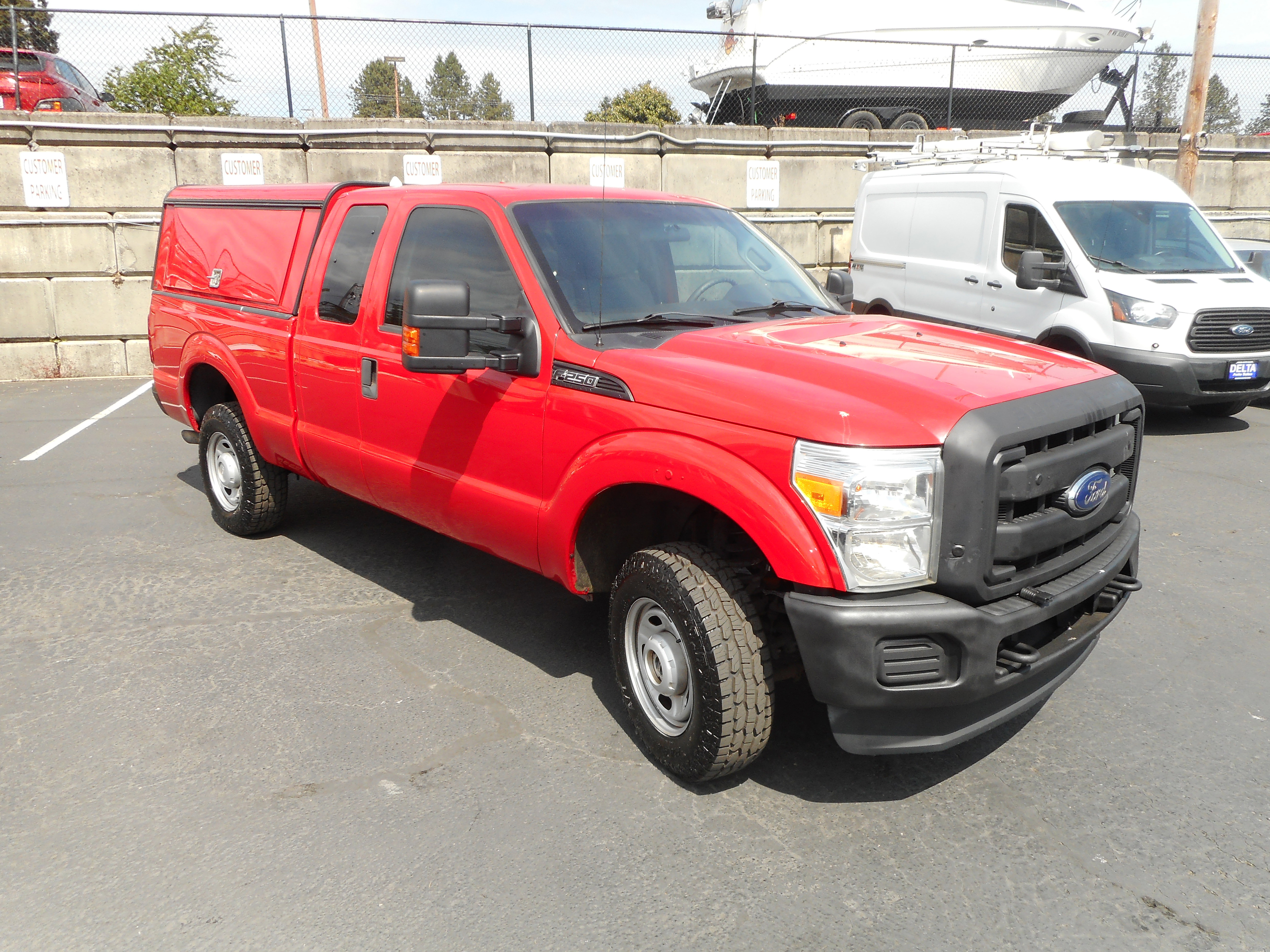 Used 2014 Ford F250 XL w/ Power Equipment Group AWD/4WD image 4