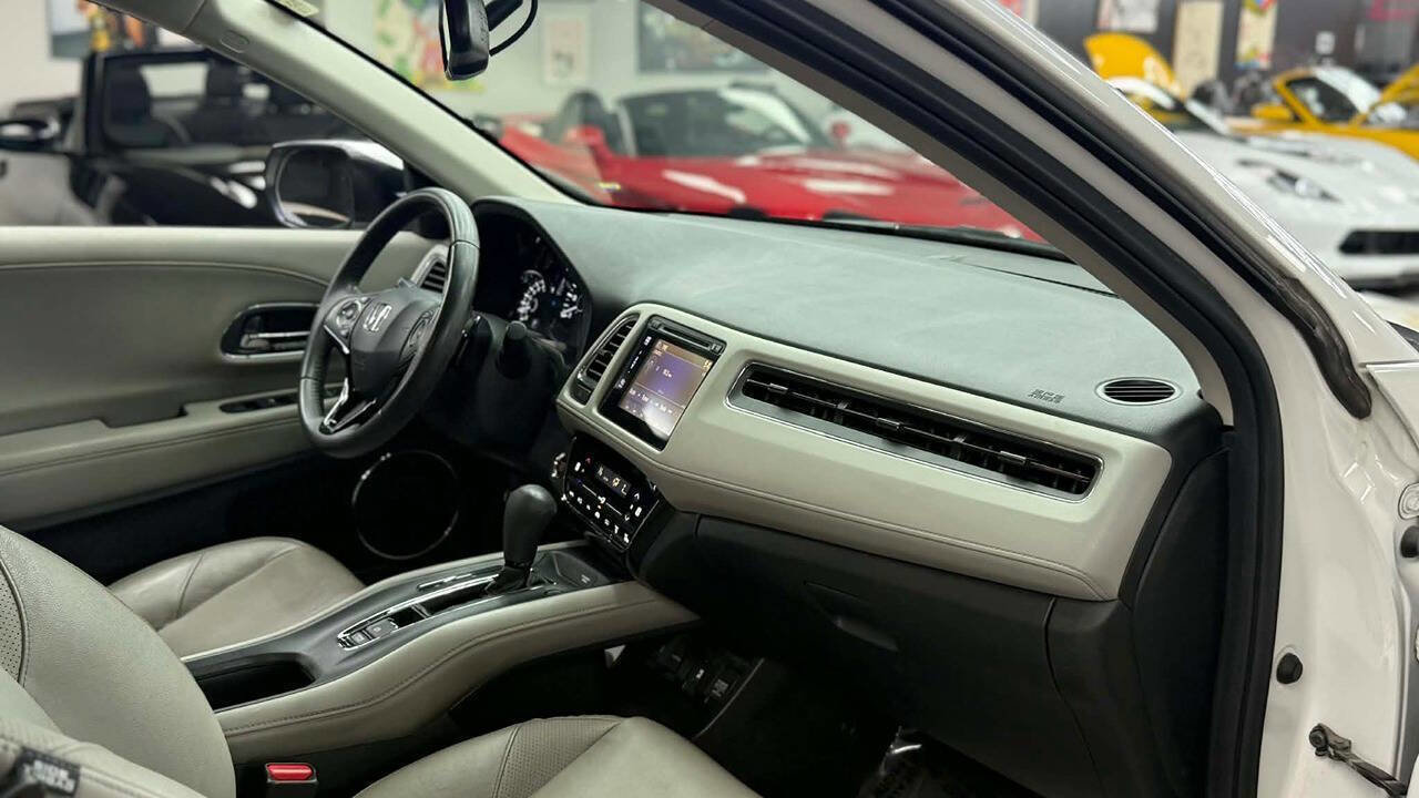 Used 2017 Honda HR-V EX-L image 19