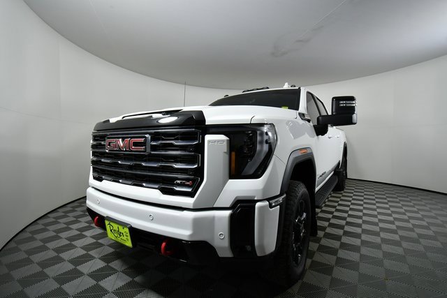 Used 2025 GMC Sierra 2500 AT4 w/ AT4 Premium Plus Package image 6