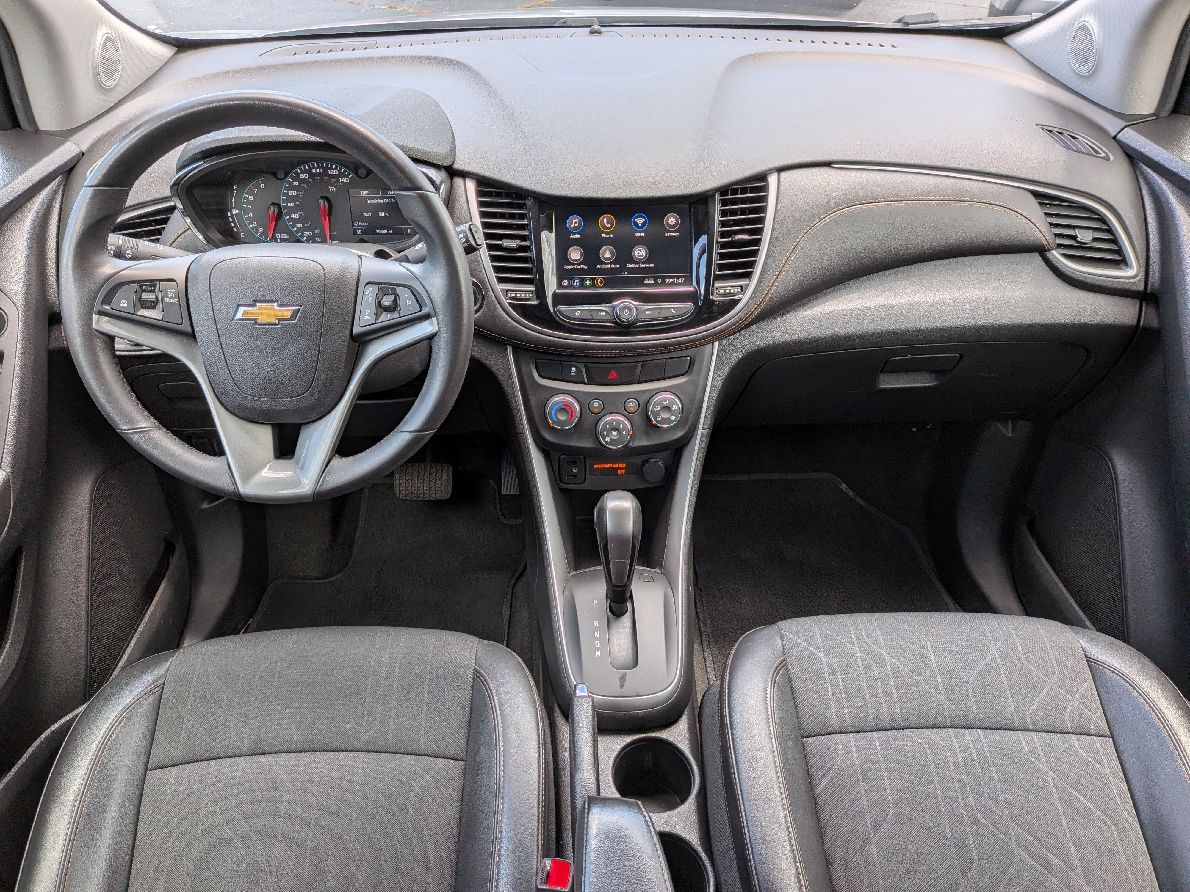 Certified 2022 Chevrolet Trax LT w/ LT Convenience Package AWD/4WD image 13