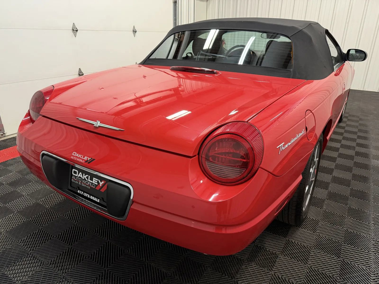 Used 2002 Ford Thunderbird image 20