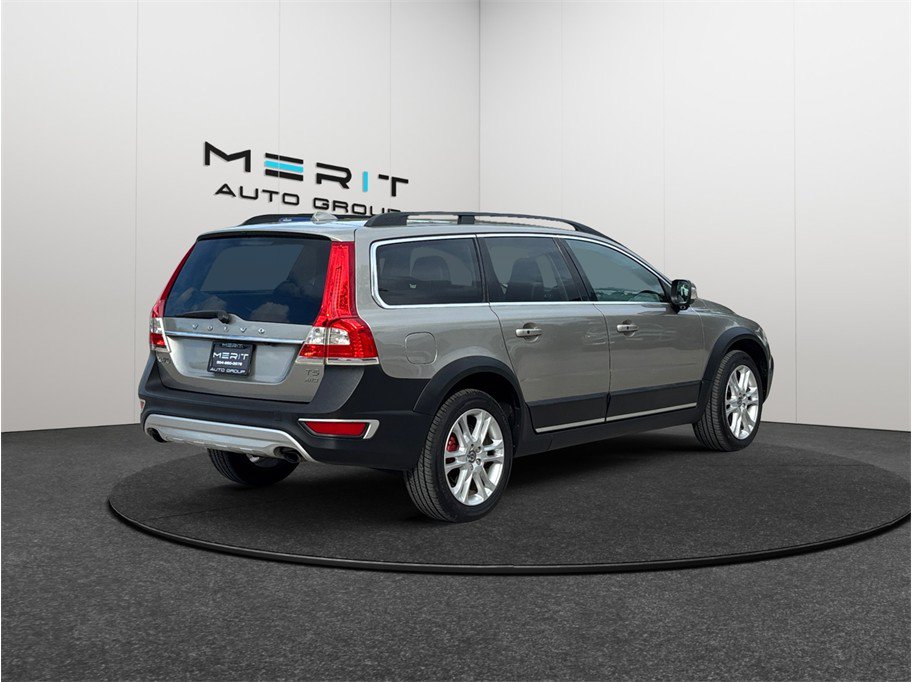 Used 2016 Volvo XC70 T5 Platinum AWD/4WD image 9