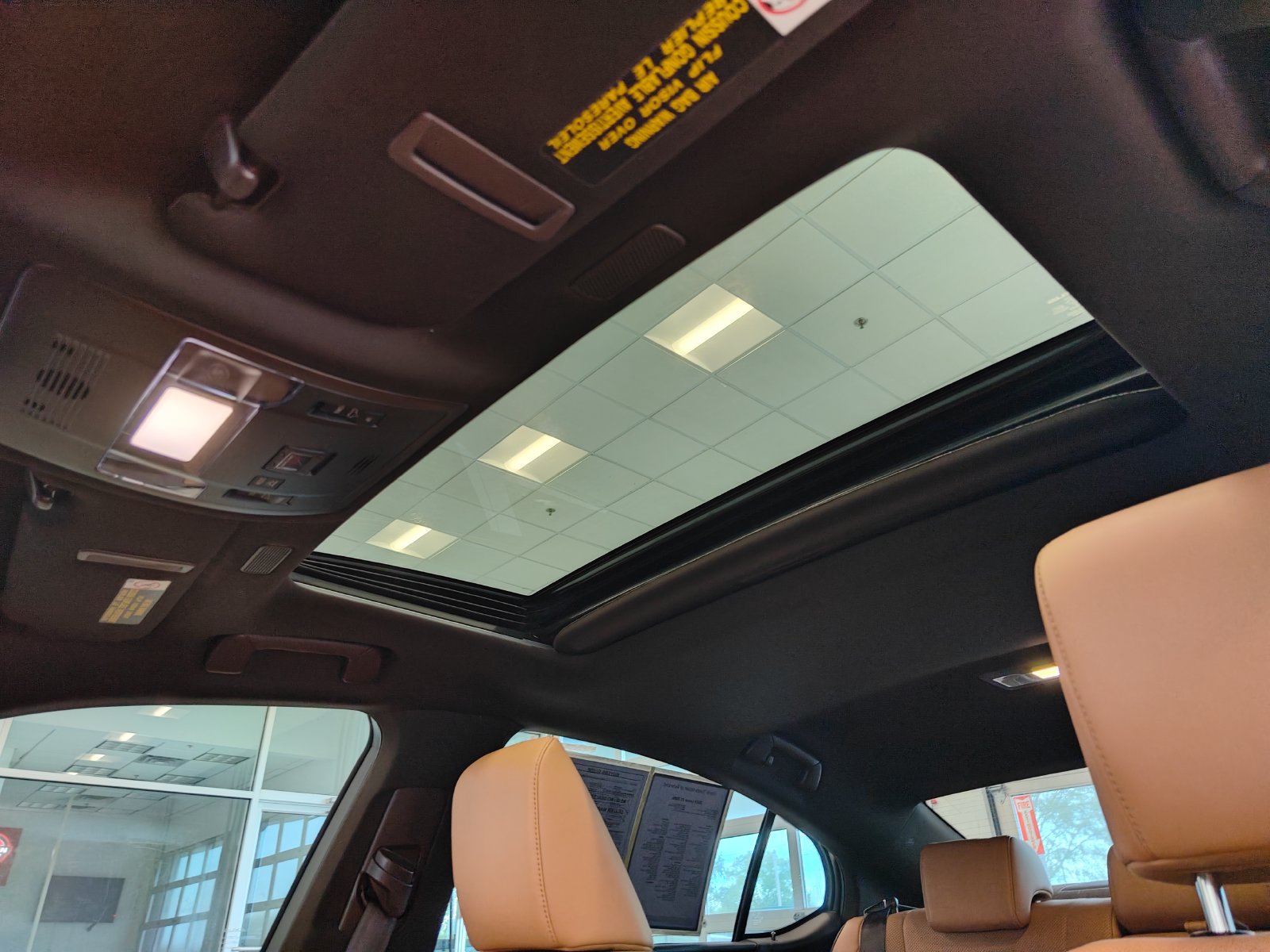 Used 2019 Lexus ES 300h w/ Premium Package FWD image 28