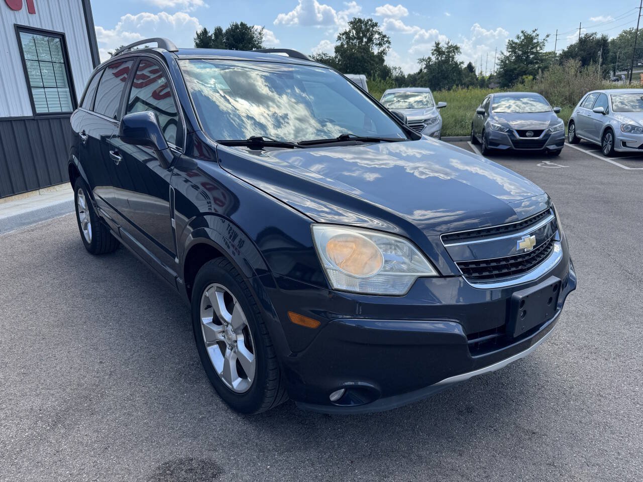 Used 2014 Chevrolet Captiva Sport LT w/ Convenience Package FWD image 3