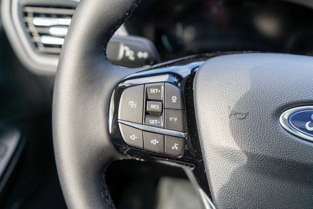 New 2025 Ford Escape Active w/ Active Premium Tech Pack image 18