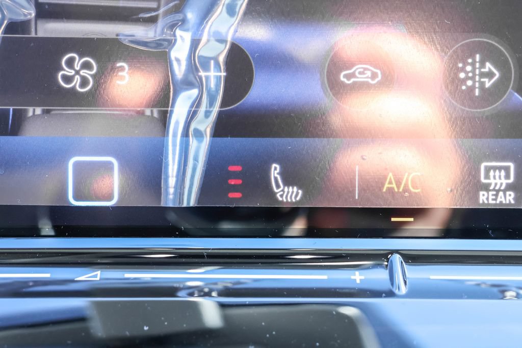 New 2026 Volkswagen Tiguan SE AWD/4WD image 33