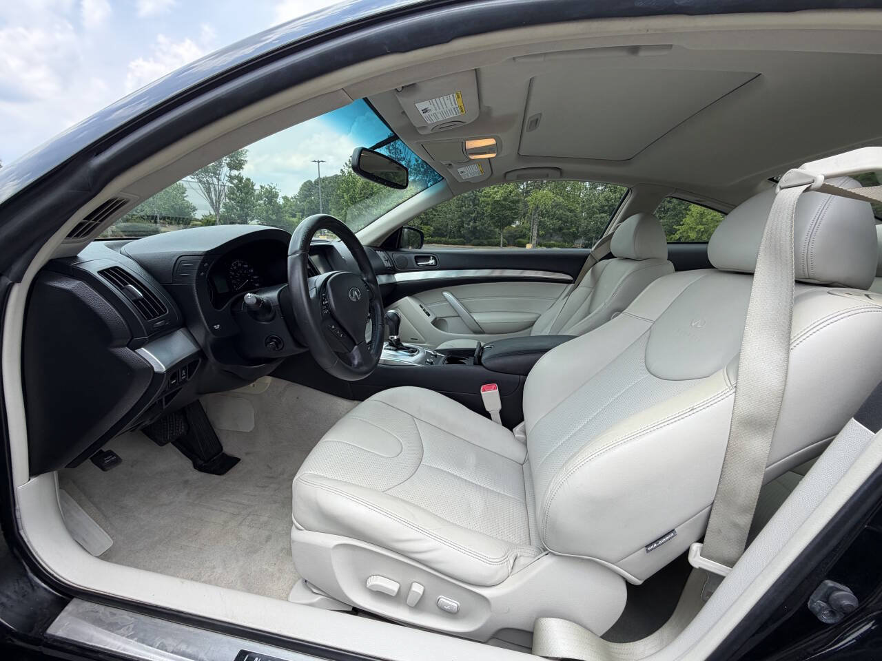 Used 2014 INFINITI Q60 Journey w/ Premium Package RWD image 9