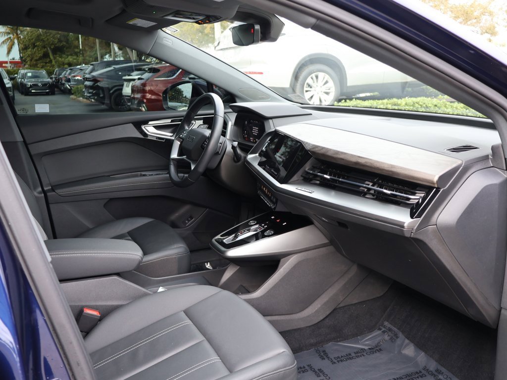 Used 2023 Audi Q4 e-tron Premium Plus w/ Premium Plus image 31