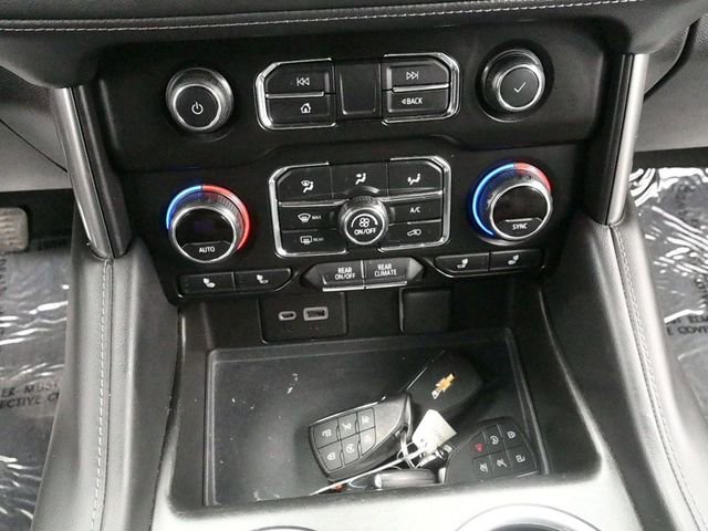 Used 2021 Chevrolet Suburban LT w/ Luxury Package image 26