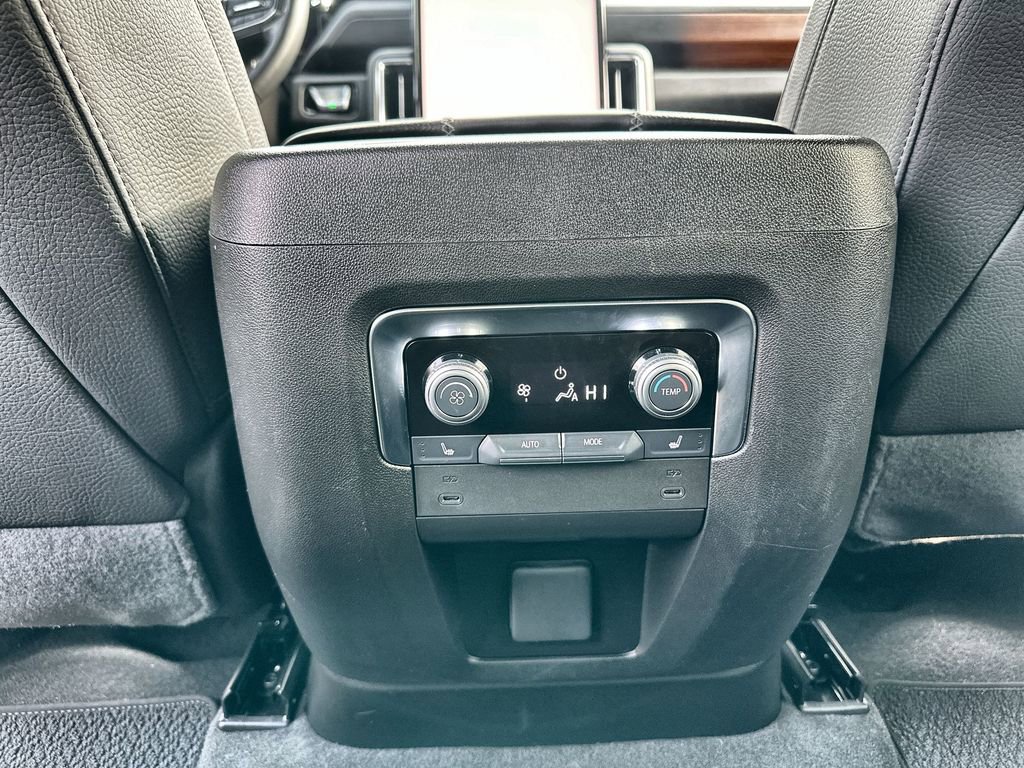 Certified 2025 GMC Yukon Denali image 21