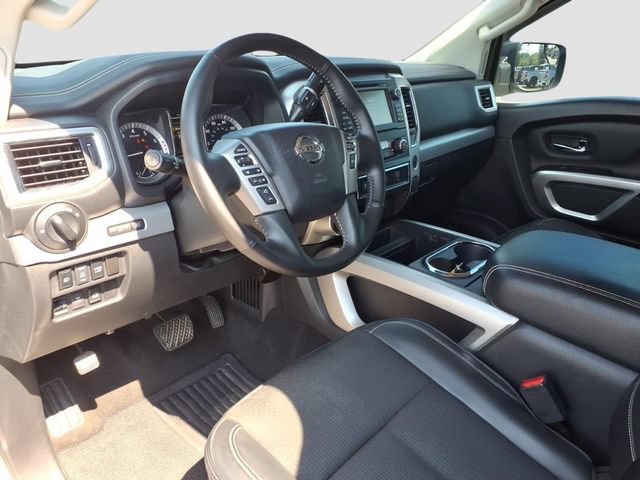 Used 2018 Nissan Titan PRO-4X AWD/4WD image 23
