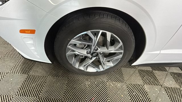 Used 2023 Hyundai Sonata SEL w/ Convenience Package FWD image 9