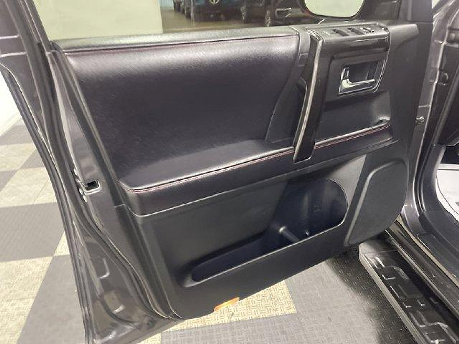 Used 2016 Toyota 4Runner Trail AWD/4WD image 8