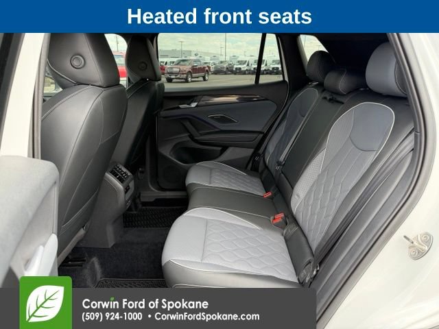Used 2025 Volkswagen Tiguan SEL R-Line AWD/4WD image 11