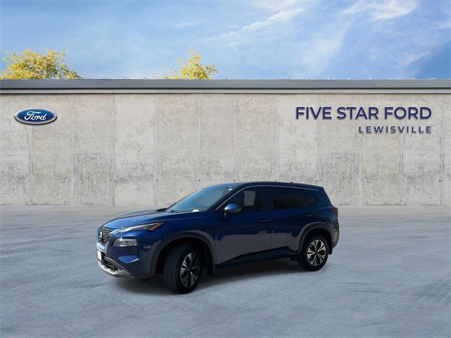 Used 2023 Nissan Rogue SV image 4