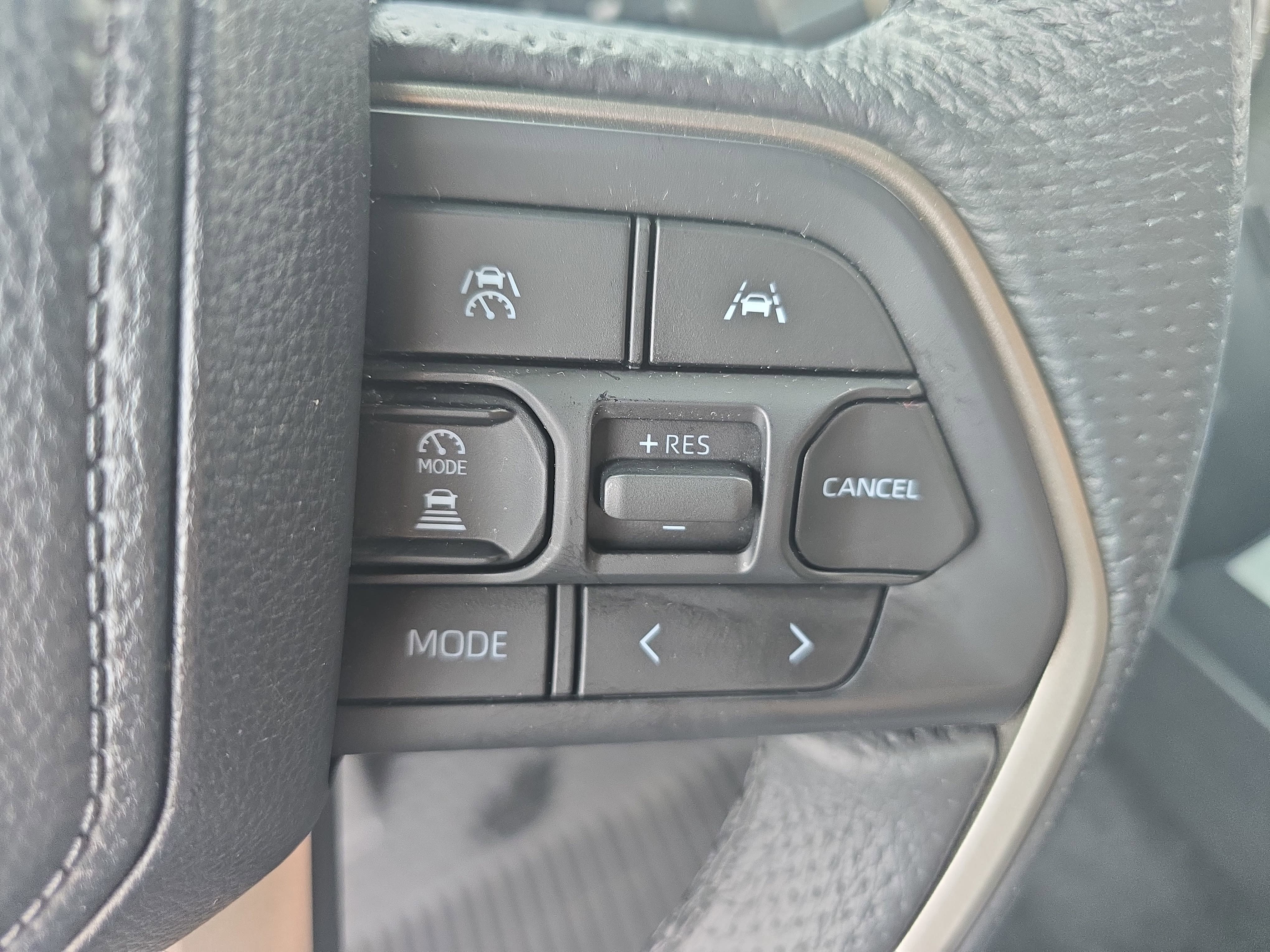 Used 2024 Toyota Tacoma SR5 w/ SR5 Upgrade Package RWD image 16