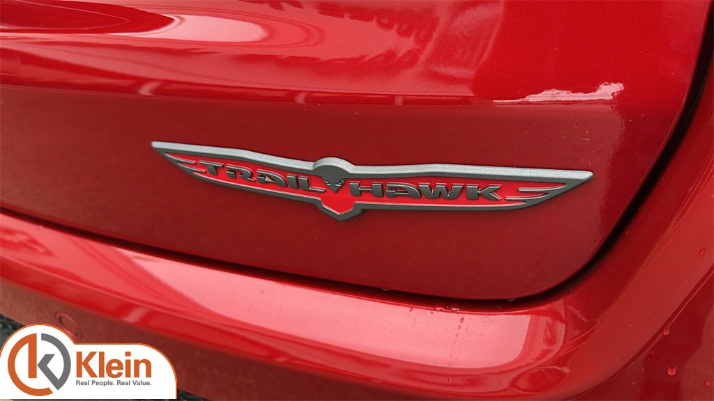 Used 2024 Jeep Compass Trailhawk image 11