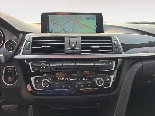Used 2016 BMW 328i xDrive Sedan AWD/4WD image 3