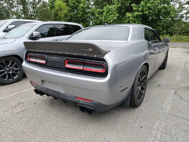 Used 2016 Dodge Challenger R/T Scat Pack RWD image 7