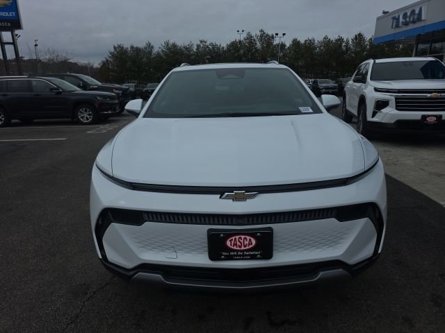 New 2026 Chevrolet Equinox EV LT image 2