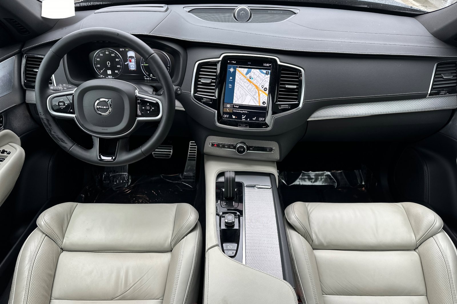 Certified 2022 Volvo XC90 T8 R-Design w/ Advanced Package image 3