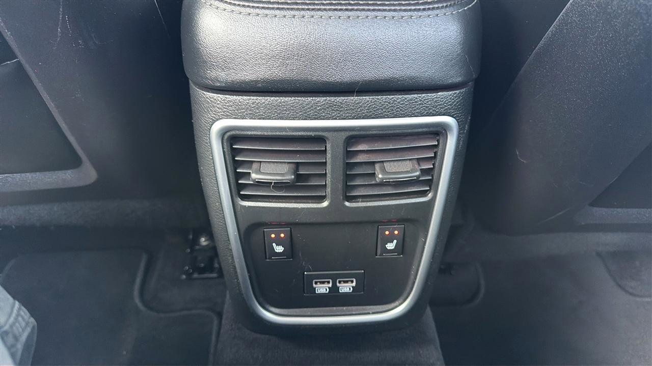 Used 2018 Dodge Charger GT AWD/4WD image 21