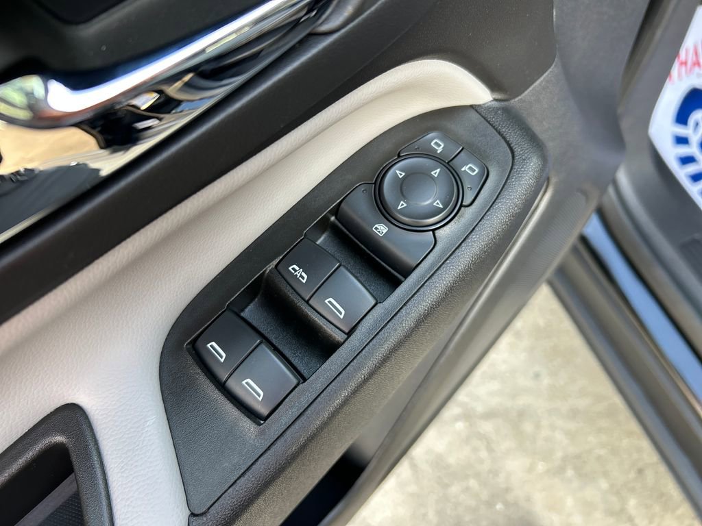 Used 2024 Chevrolet Equinox LS w/ LS Convenience Package image 13