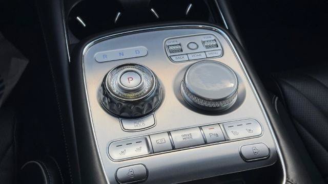 Used 2024 Genesis G90 3.5T AWD/4WD image 17