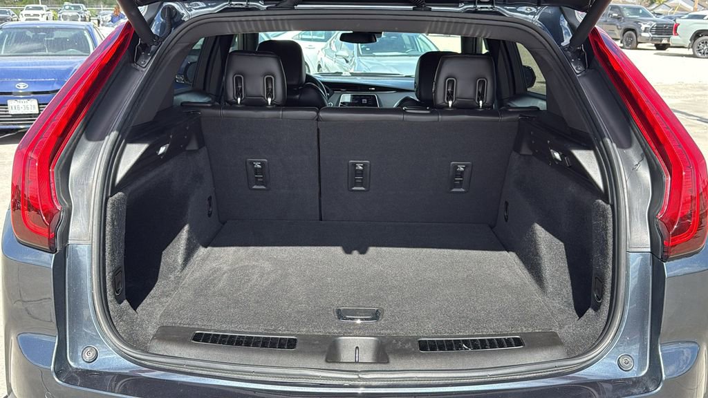 Used 2021 Cadillac XT4 Premium Luxury image 27