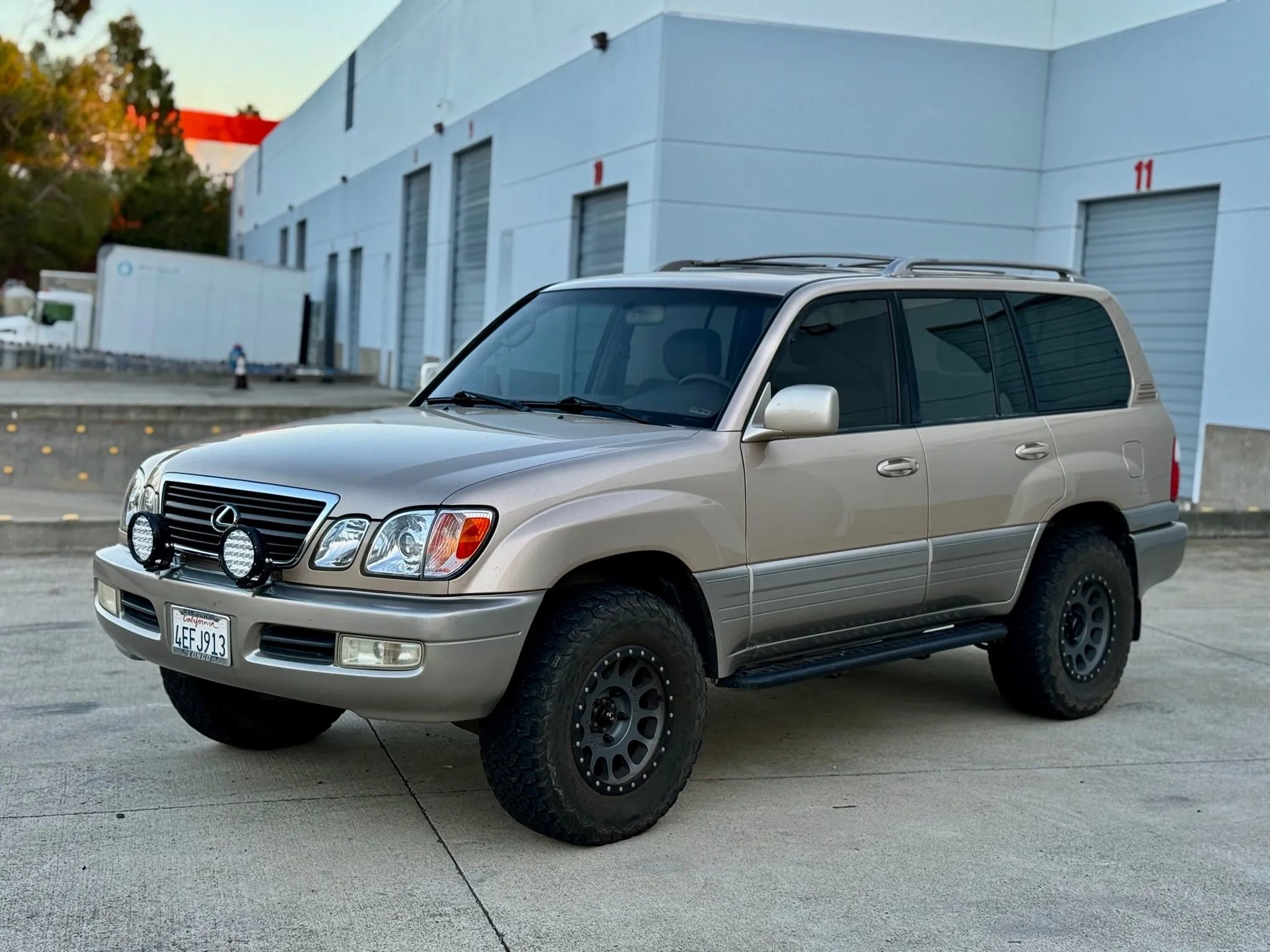 Used 1999 Lexus LX 470 4WD image 6