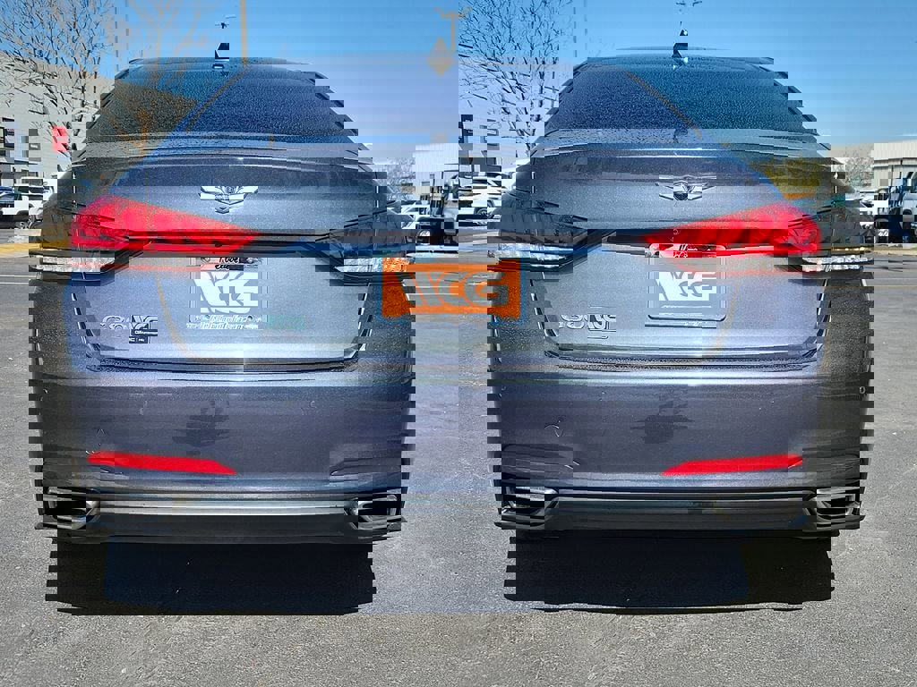 Used 2017 Genesis G80 3.8 w/ Option Group 03 image 12