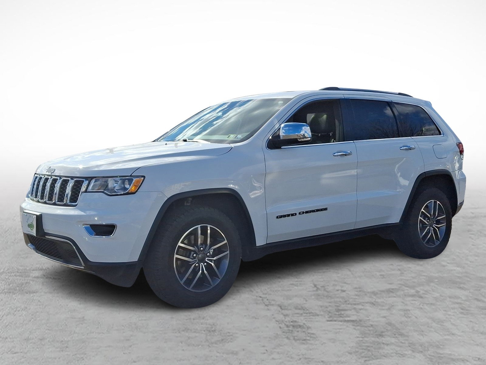 Used 2020 Jeep Grand Cherokee Limited w/ Luxury Group II image 3