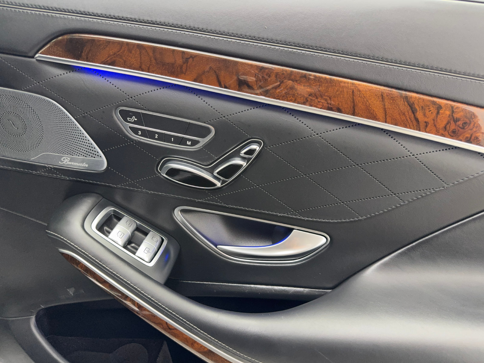Used 2014 Mercedes-Benz S 550 Sedan w/ Sport Package image 46