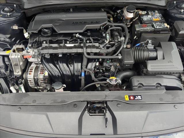 Used 2022 Hyundai Elantra SEL FWD image 19