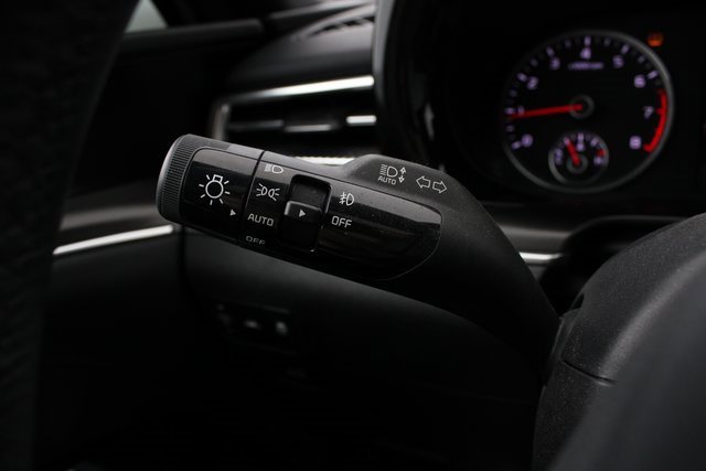 Used 2023 Kia K5 GT image 11