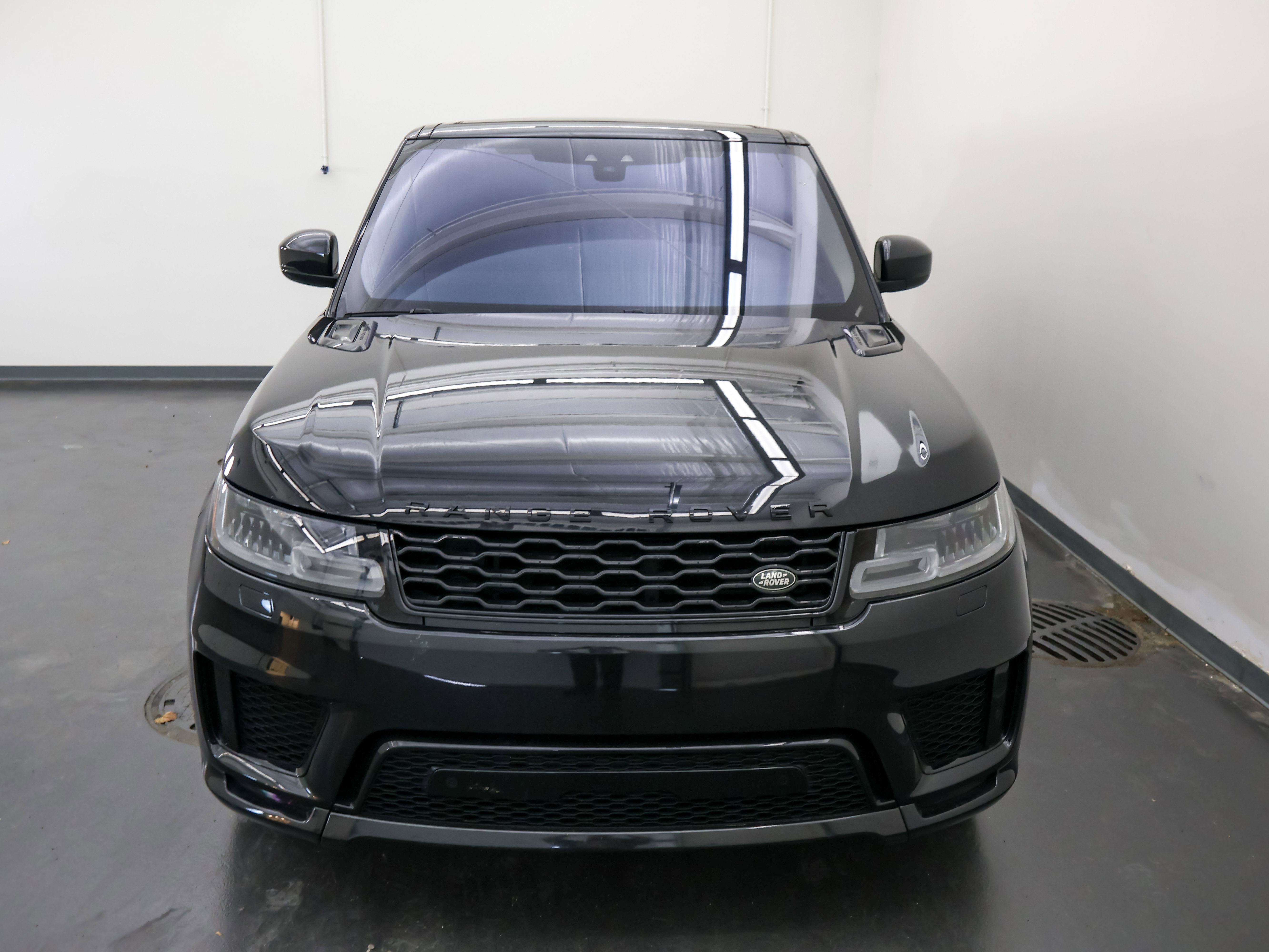 Used 2020 Land Rover Range Rover Sport HSE image 9