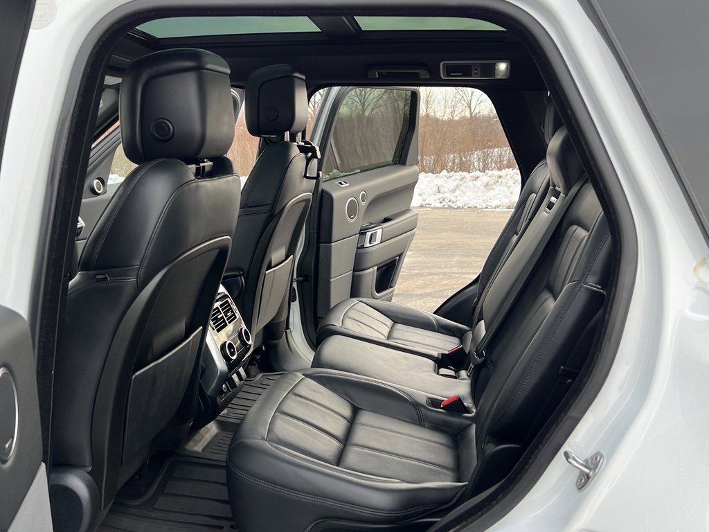 Used 2021 Land Rover Range Rover Sport HSE Silver Edition image 39