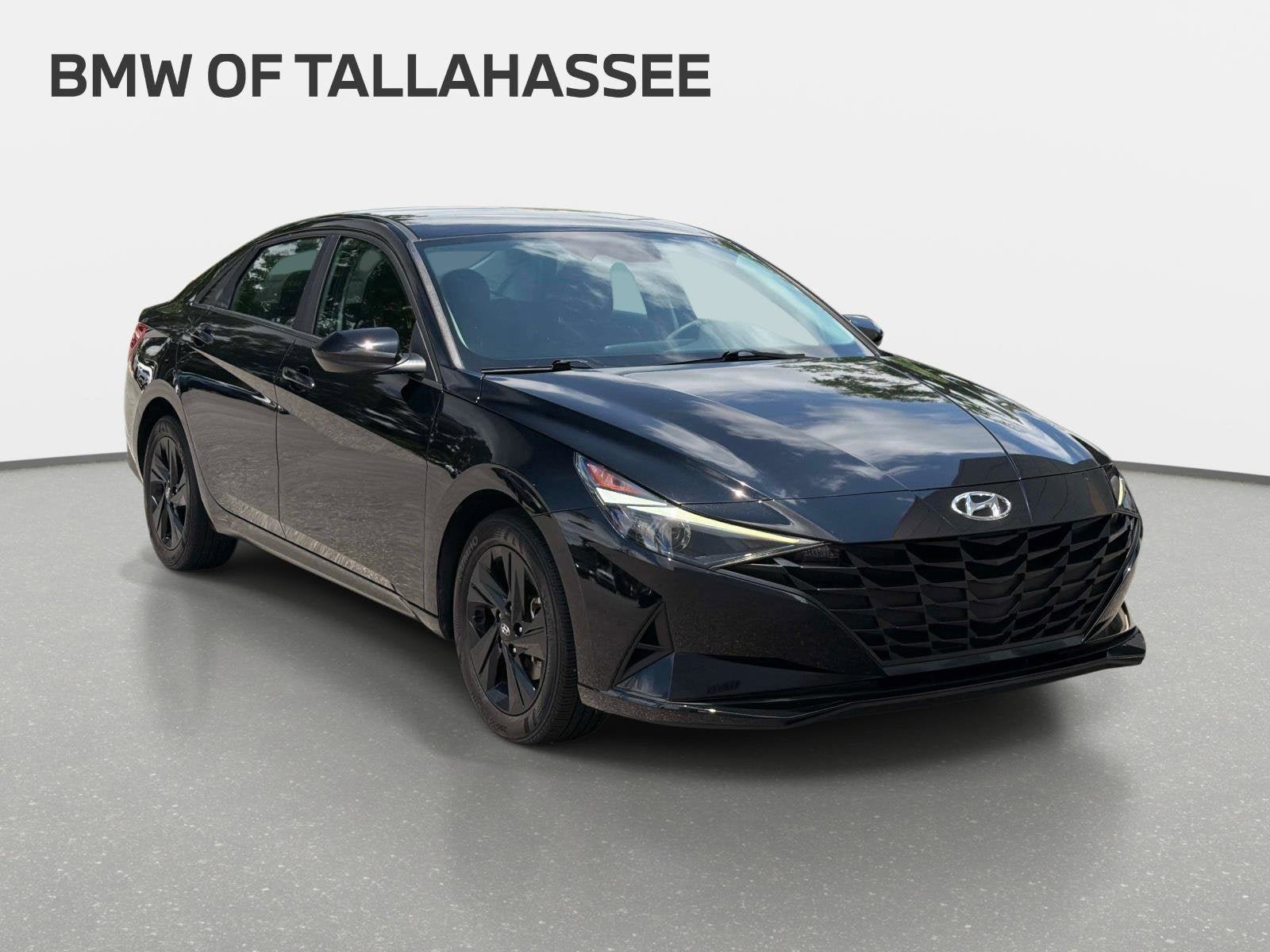 Used 2023 Hyundai Elantra SEL FWD image 4