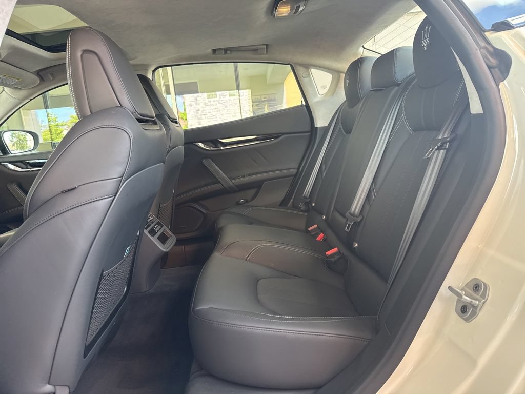 Certified 2022 Maserati Quattroporte Modena RWD image 16