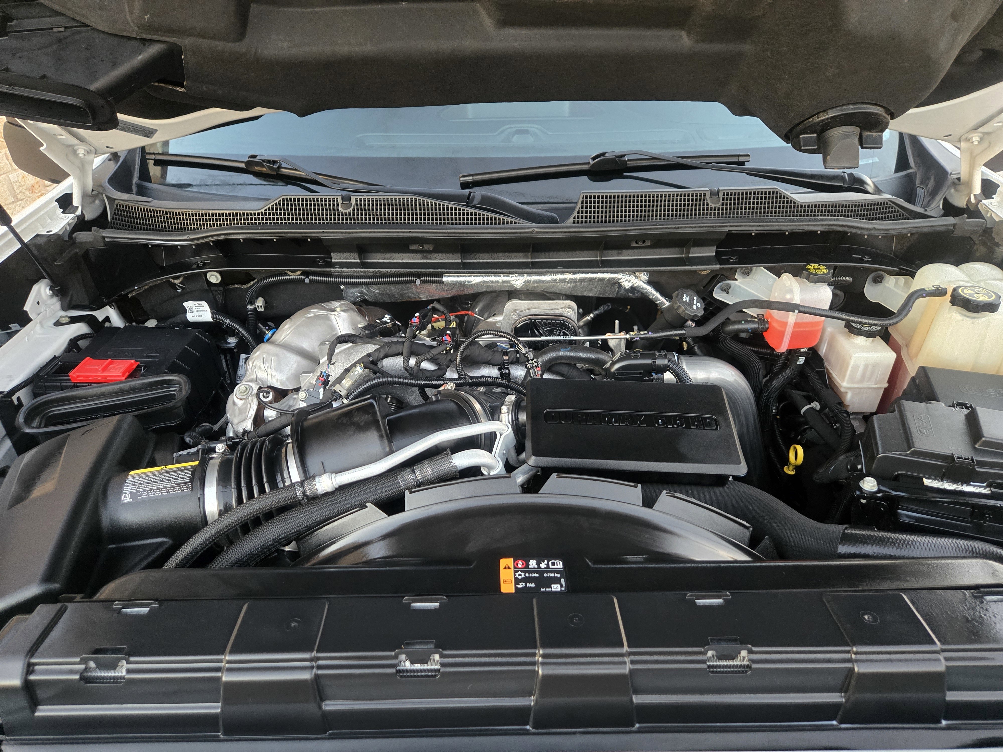 Used 2024 Chevrolet Silverado 2500 Custom w/ Custom Value Package image 15