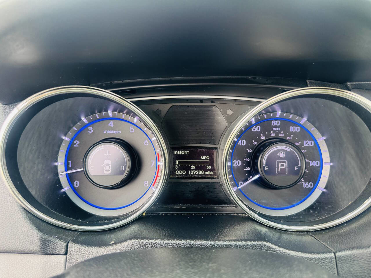 Used 2012 Hyundai Sonata SE w/ Navigation & Sunroof Pkg FWD image 16