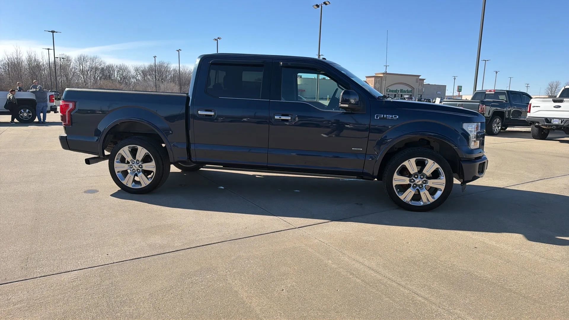 Used 2016 Ford F150 Limited w/ Trailer Tow Package image 26