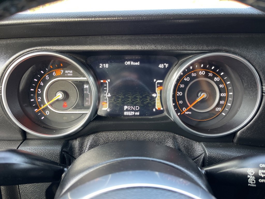Used 2018 Jeep Wrangler Unlimited Sahara image 9