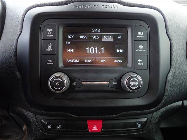 Used 2017 Jeep Renegade Latitude w/ Cold Weather Group image 17