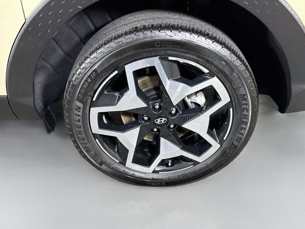 Certified 2024 Hyundai Santa Cruz Limited AWD/4WD image 37